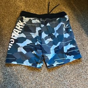 Gymshark Bold Shorts Camo 7” Small